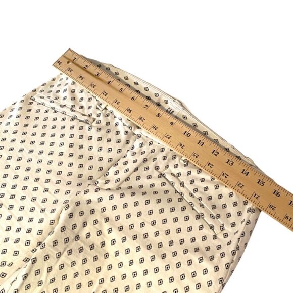 1404 Gap Skinny Ankle Size 8 Cream and Gray Diamond Pants NWOT - Picture 6 of 9